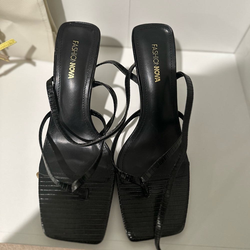 Fashion Nova Thong Heels